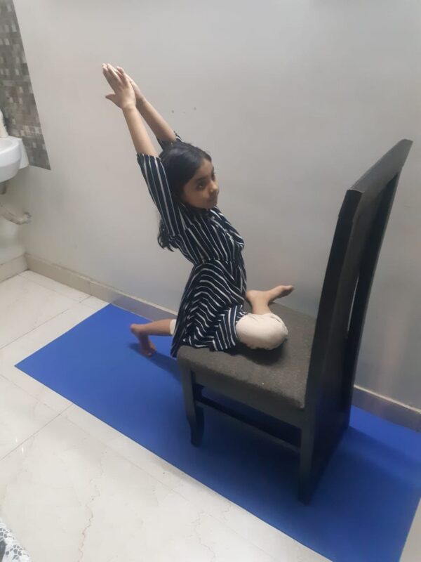 Online Kids LIVE Yoga - Image 18